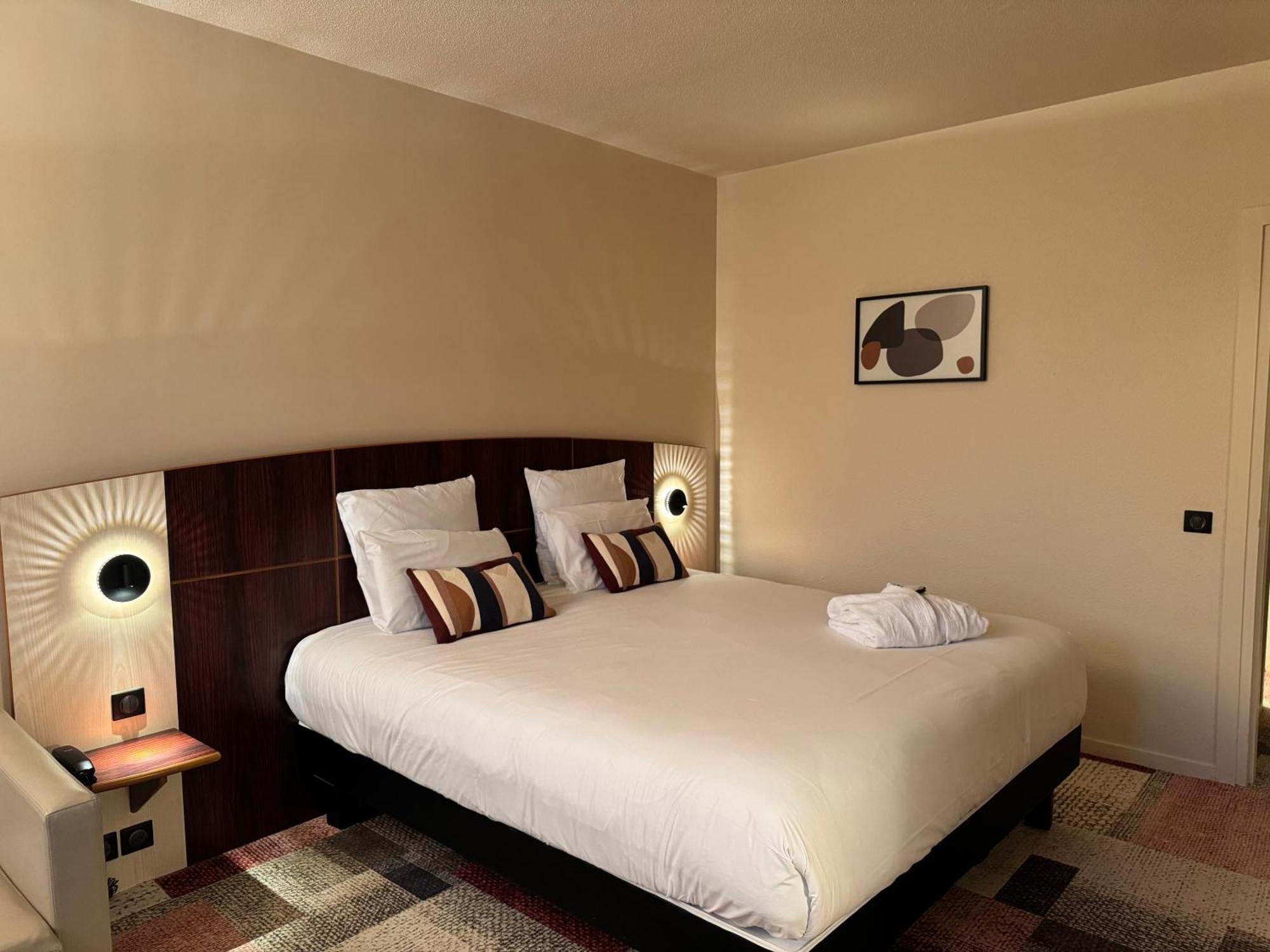 Mercure Besancon Parc Micaud - Hotel & Bar Kültér fotó