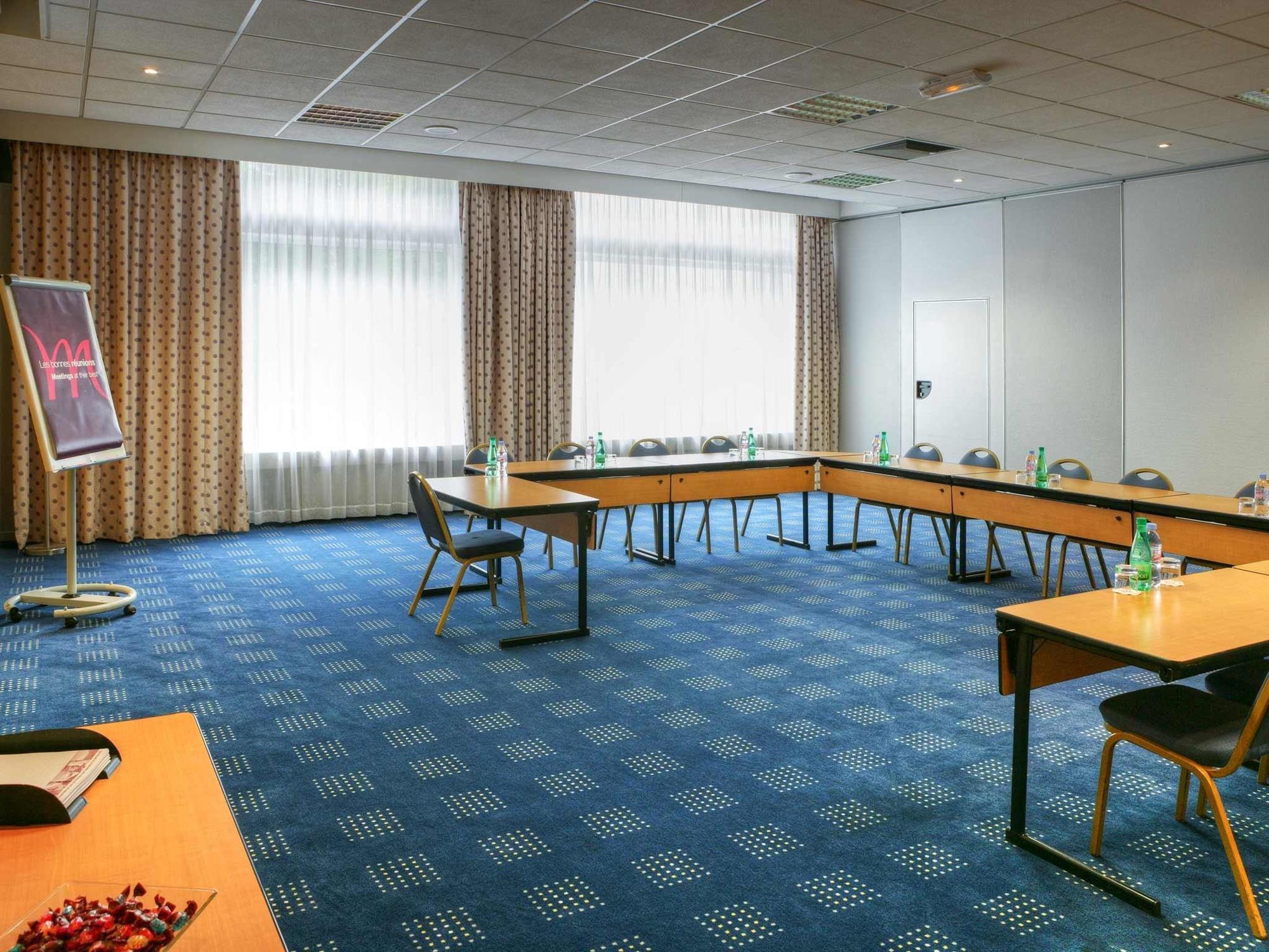 Mercure Besancon Parc Micaud - Hotel & Bar Kültér fotó